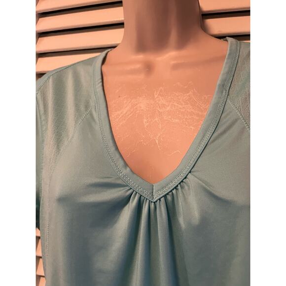 RBX aqua tie bottom active/running top size L Looser fit short sleeved - Picture 3 of 6